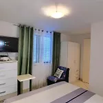 Apartment By The Sea - 9321 Korcula Town